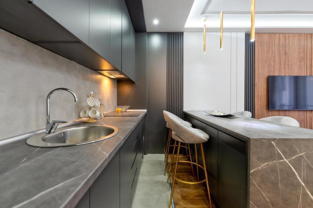 Mans Lux 8 Apartman Ζλάτιμπορ Εξωτερικό φωτογραφία
