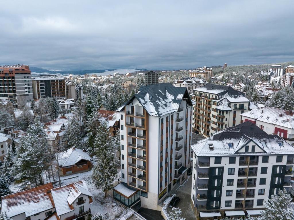 Mans Lux 8 Apartman Ζλάτιμπορ Εξωτερικό φωτογραφία
